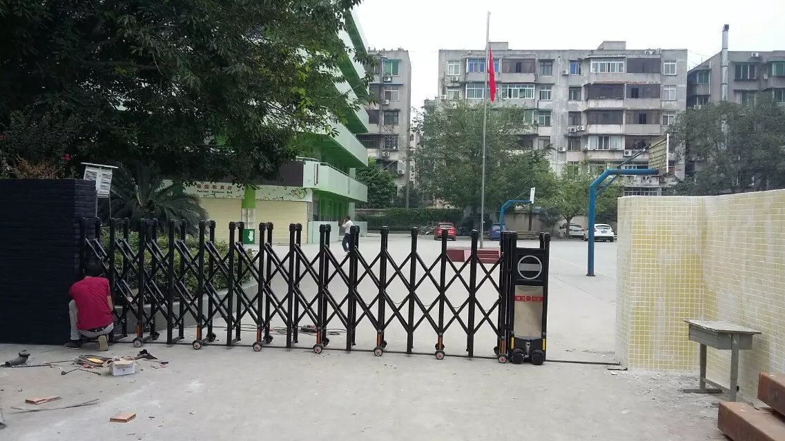 淄博博山区淄博博山区深圳市伸缩门